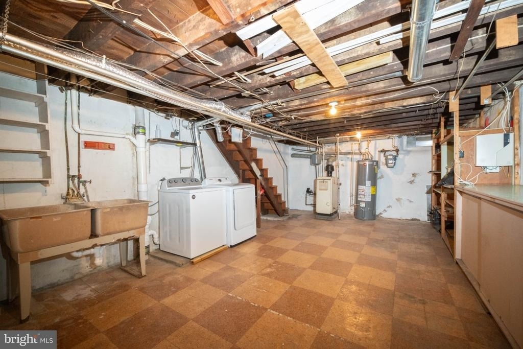 111 Rosemar Street - Photo 17