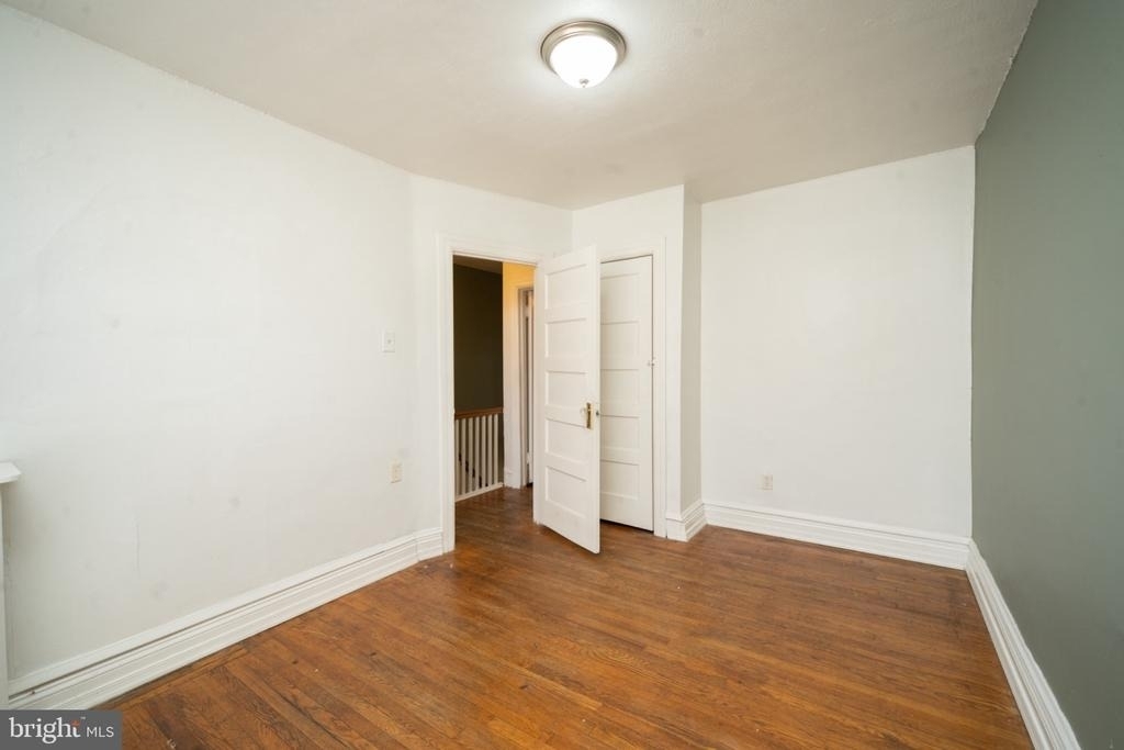 111 Rosemar Street - Photo 11