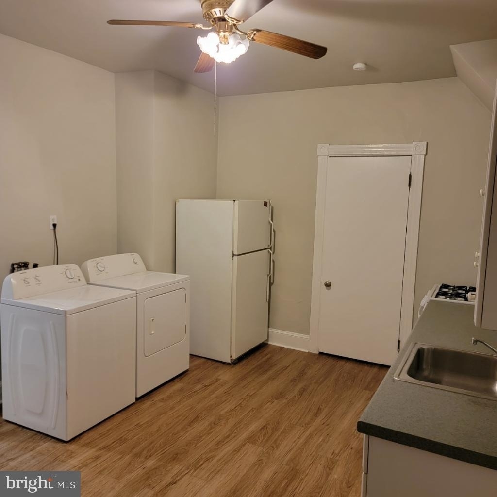 32 Crescent Street - Photo 2