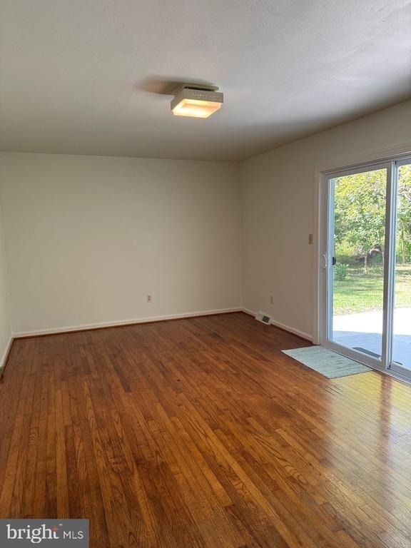 6025 Honey Hollow Road - Photo 11
