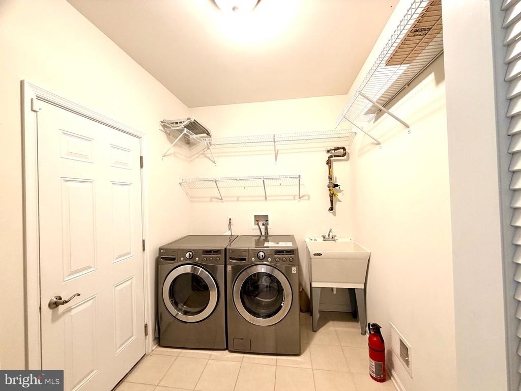 37 Murano Drive - Photo 19