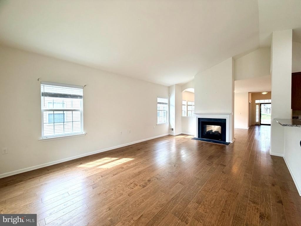 37 Murano Drive - Photo 4