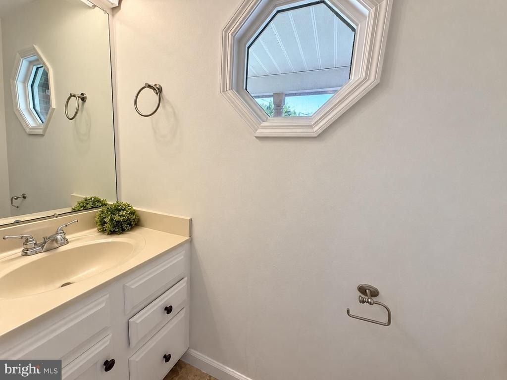 43 Stoneshire Drive - Photo 14