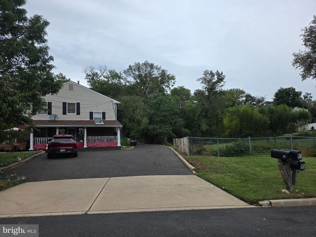 99 Grant Avenue - Photo 22