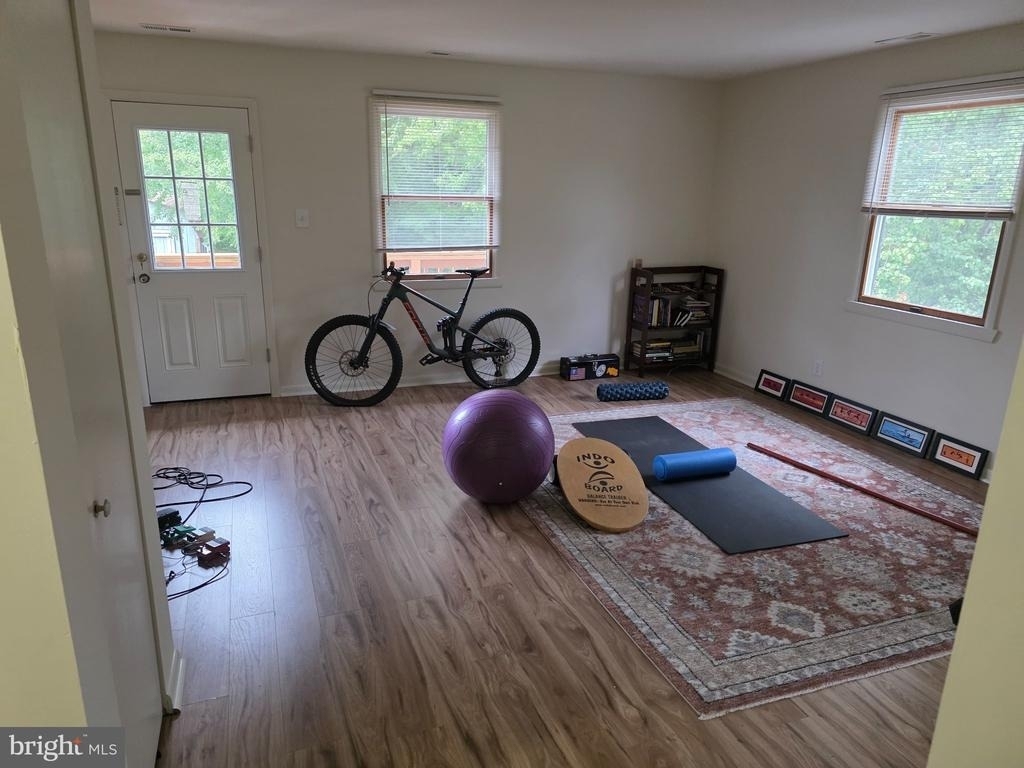 99 Grant Avenue - Photo 3