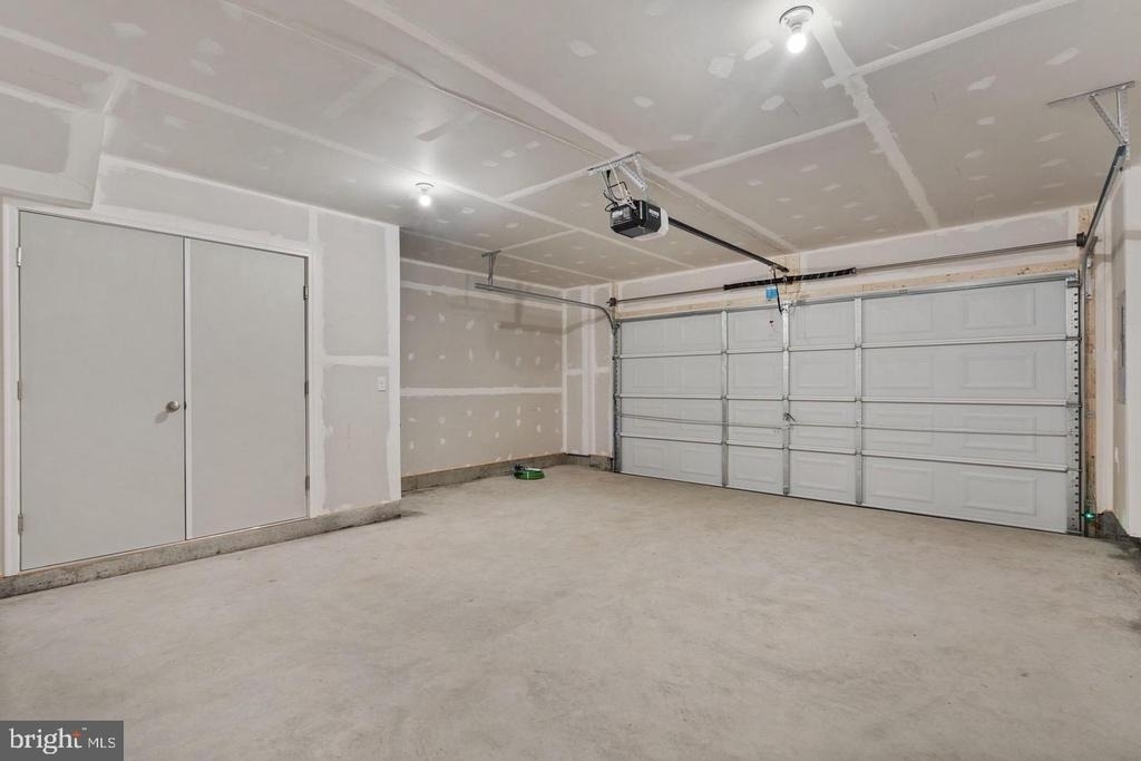 8704 Cherrybark Road - Photo 32