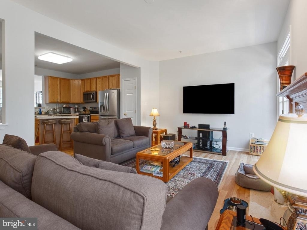 4225 Lavender Lane - Photo 2