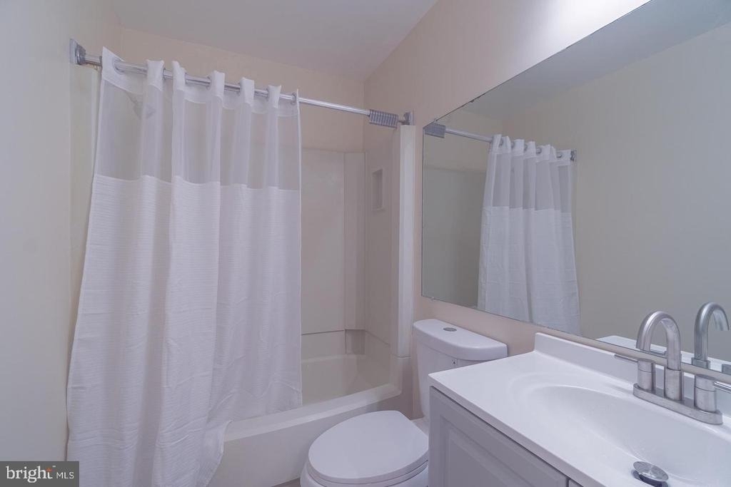 9416 Penshurst Court - Photo 22