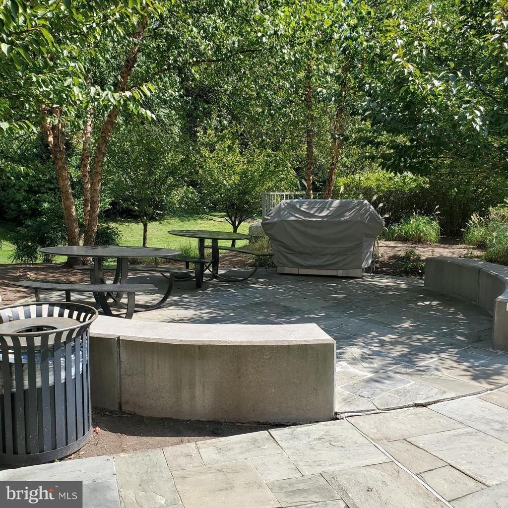 5101 River Road - Photo 32