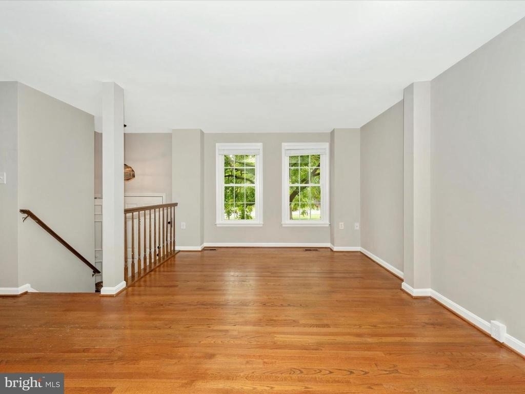 112 Bracken Court - Photo 7