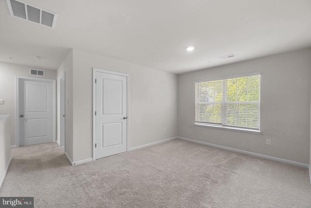 2070 Pomona Way - Photo 23