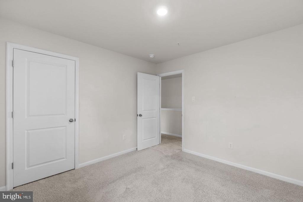 2070 Pomona Way - Photo 21