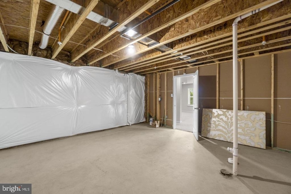 2070 Pomona Way - Photo 38