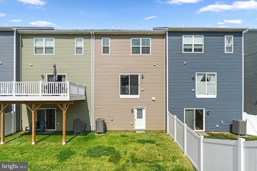 2753 Town View Circle - Photo 30