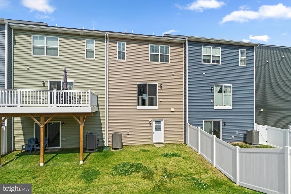 2753 Town View Circle - Photo 31
