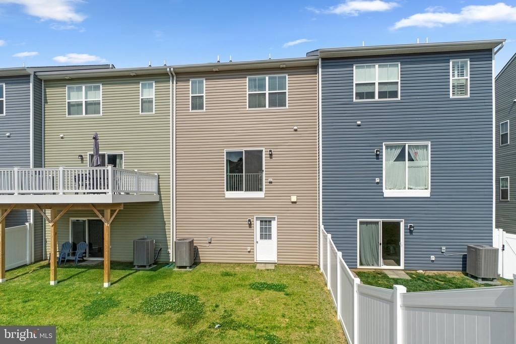 2753 Town View Circle - Photo 29