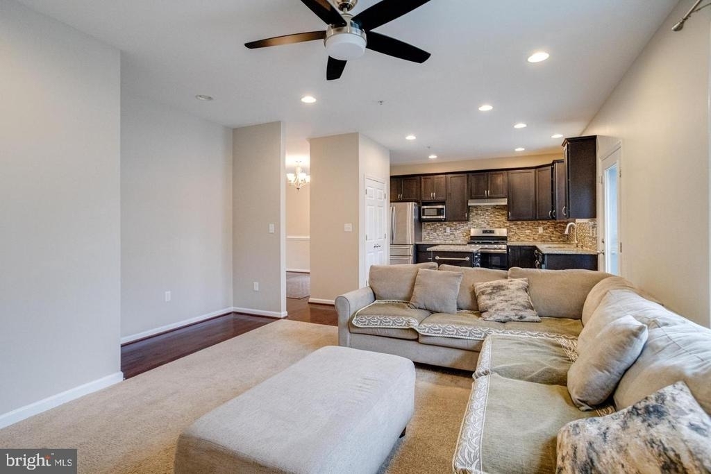 1236 Frances Place - Photo 19