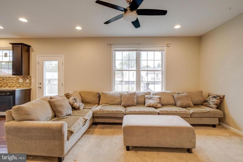 1236 Frances Place - Photo 16