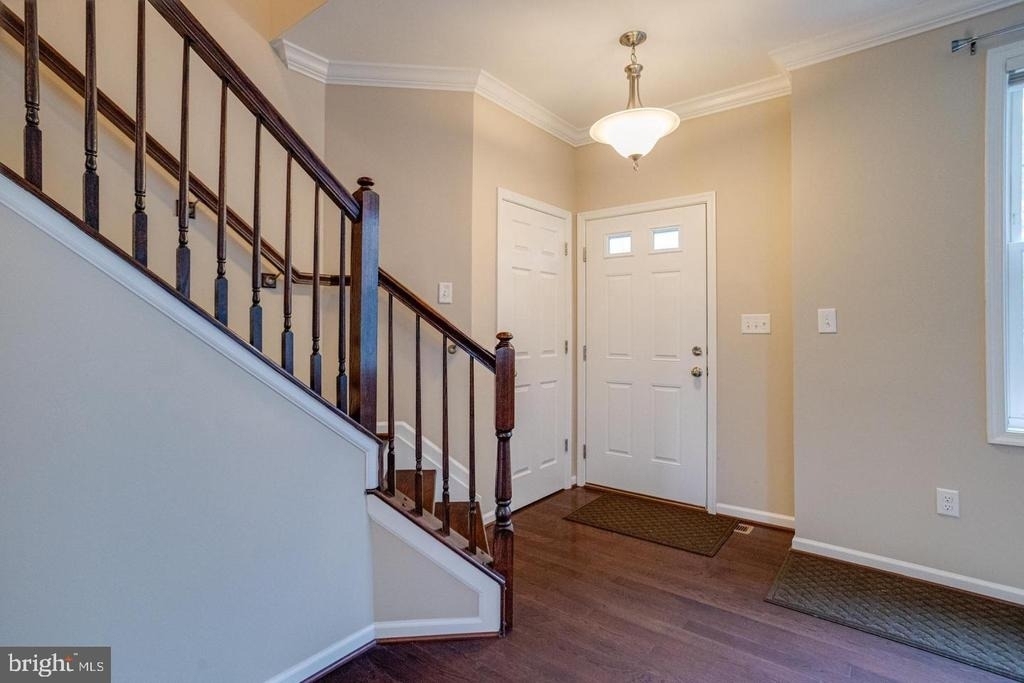 1236 Frances Place - Photo 3