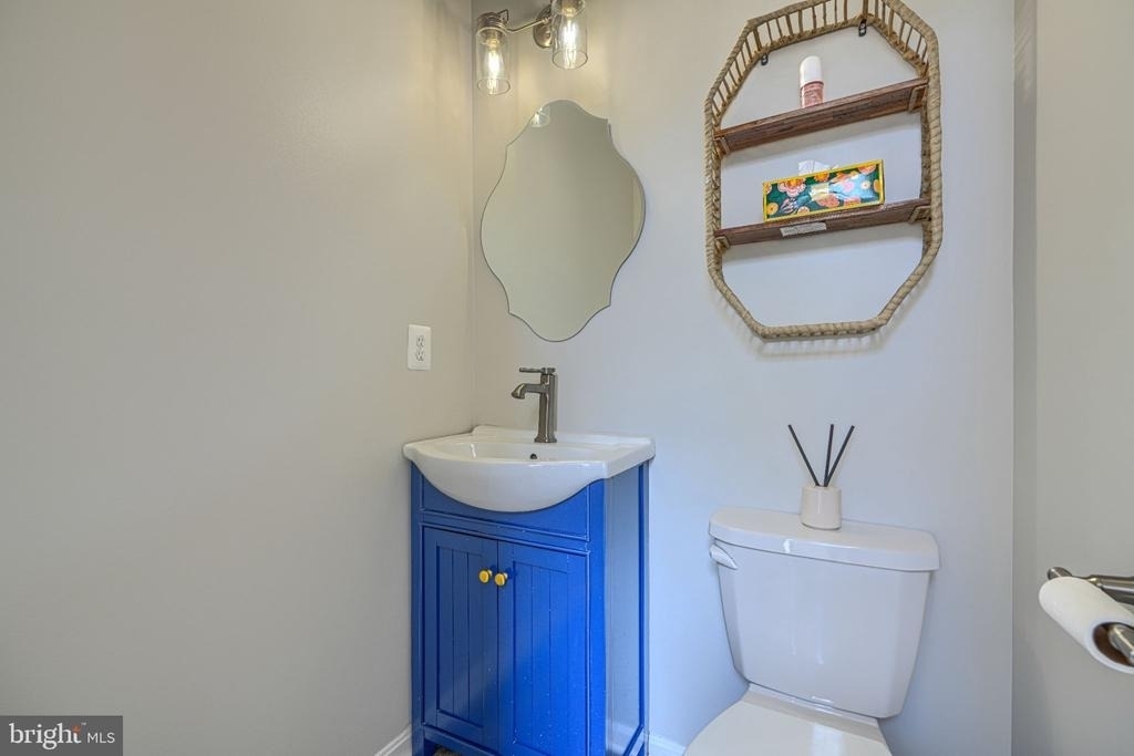 1306 Creekland Court - Photo 5