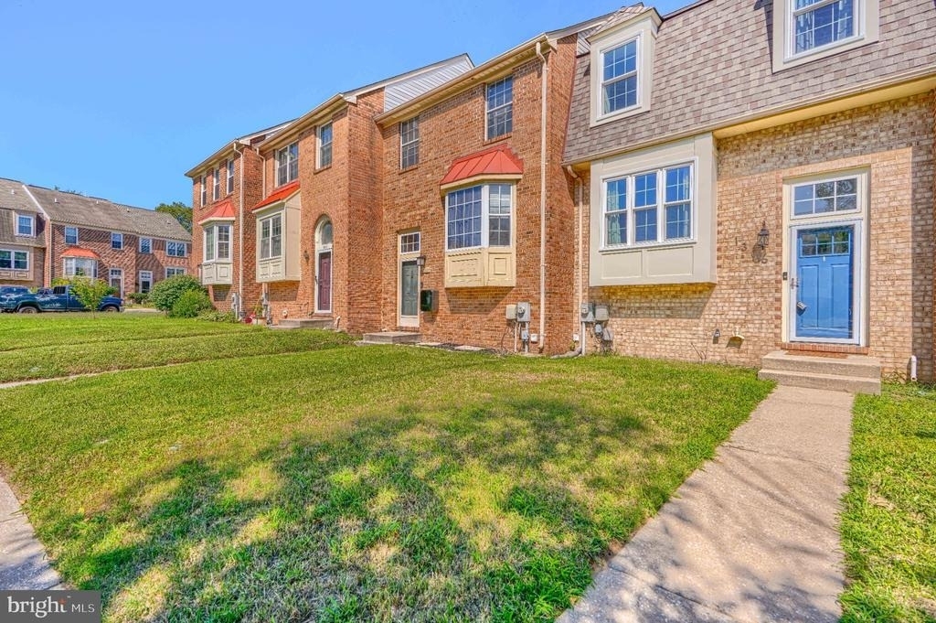 1306 Creekland Court - Photo 2