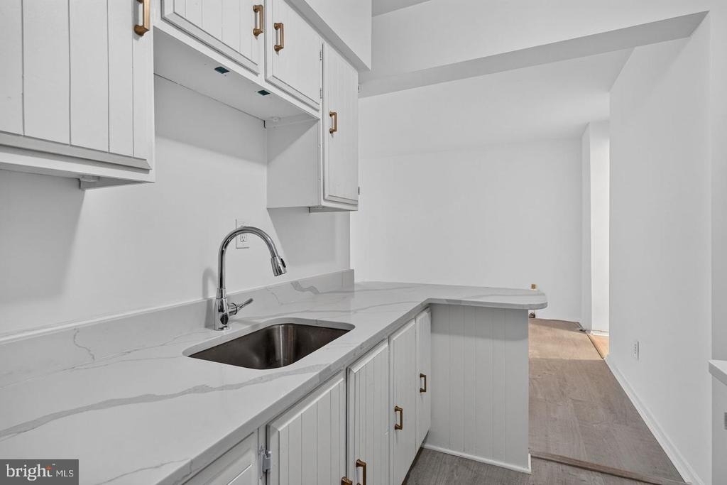 1711 Massachusetts Avenue Nw - Photo 5