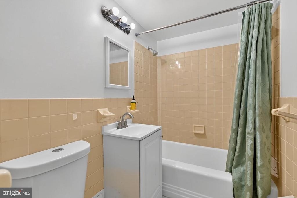 1711 Massachusetts Avenue Nw - Photo 14