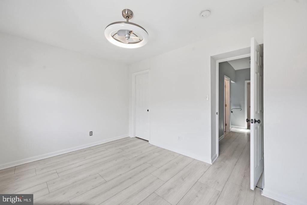 705 18th Street Ne - Photo 19