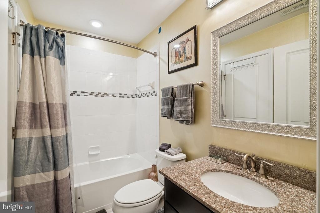 3421 11th Place Se - Photo 18