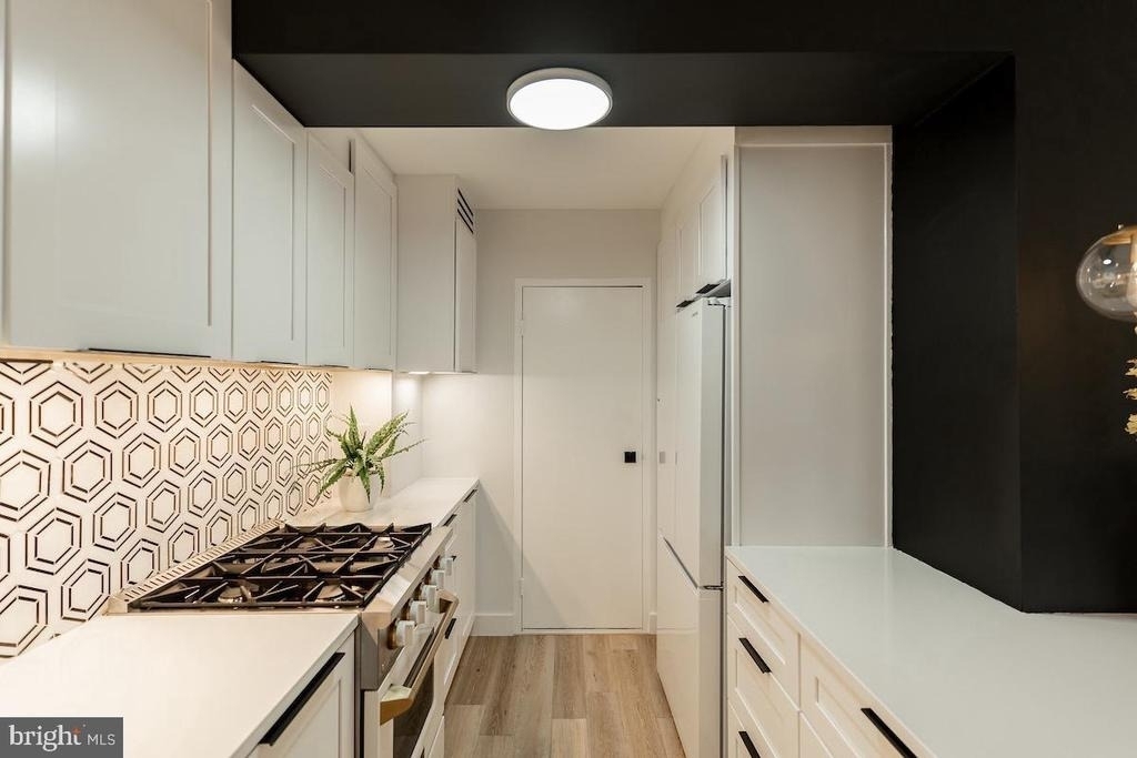 4201 Cathedral Avenue Nw - Photo 13