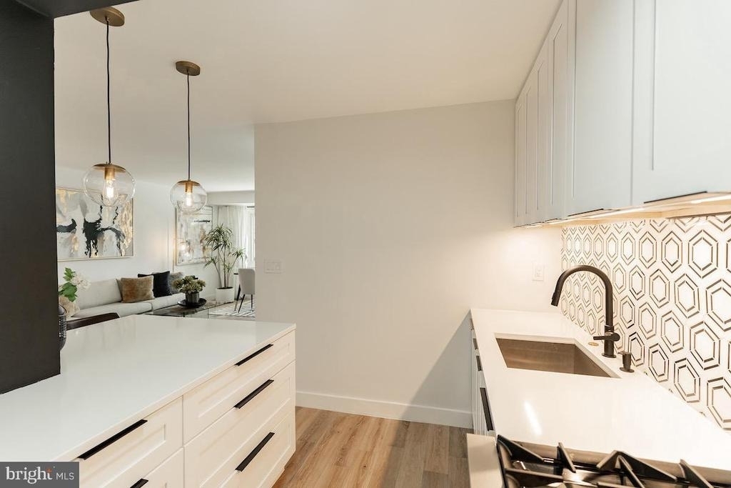 4201 Cathedral Avenue Nw - Photo 15