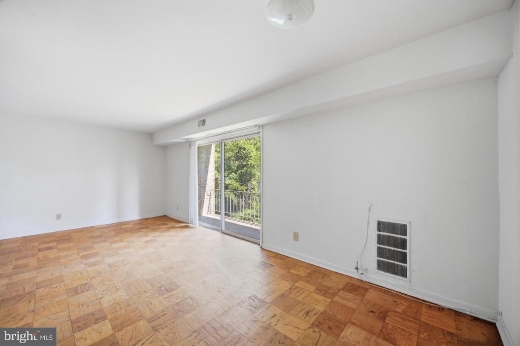 1303 Congress Street Se - Photo 9