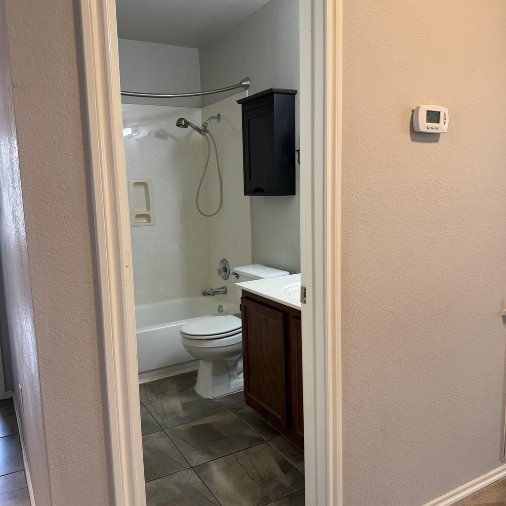 100 Carol Ave - Photo 5
