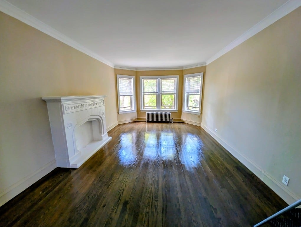 6711 North Greenview Avenue - Photo 0