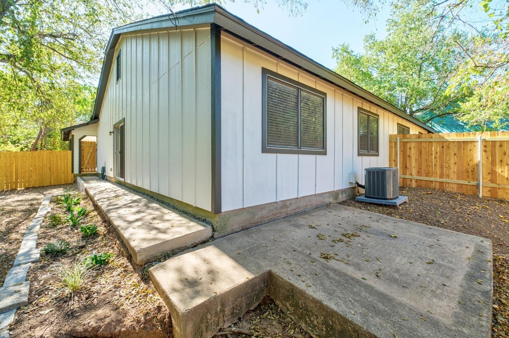 7600 E Woodstone Cv - Photo 19