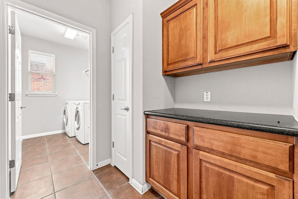 15616 Belfin Dr - Photo 11