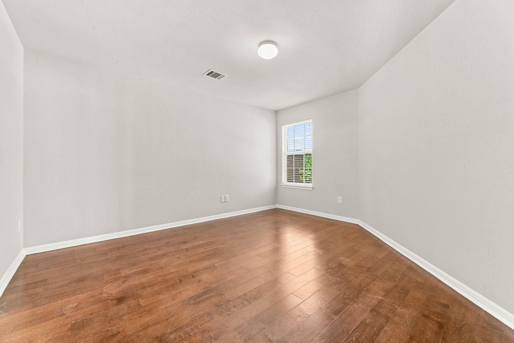 15616 Belfin Dr - Photo 24