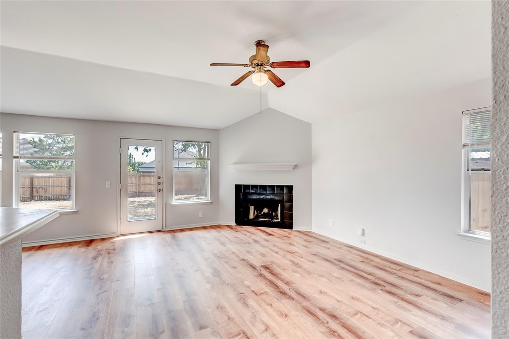 3507 Crownover St - Photo 5