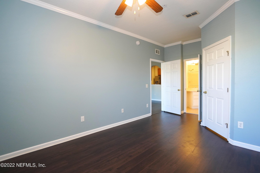 7801 Point Meadows Drive - Photo 8