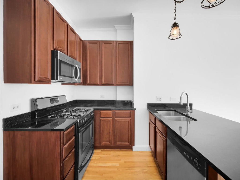 1949 N Whipple Street - Photo 19