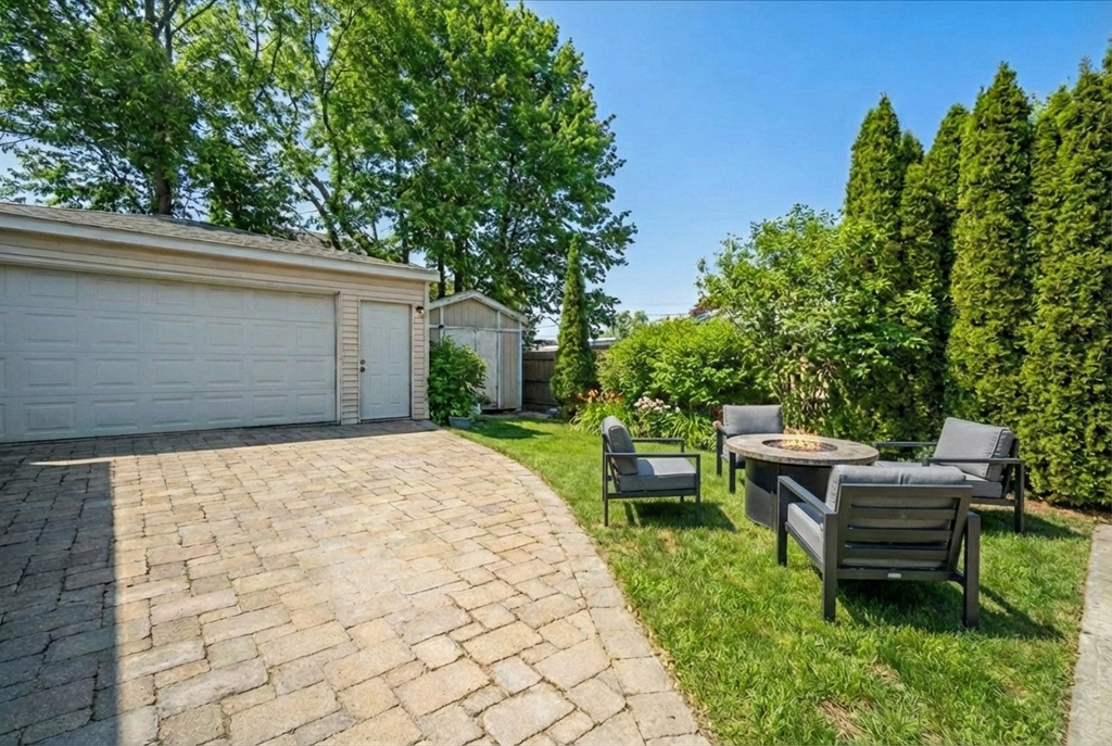 247 Highwood Avenue - Photo 15