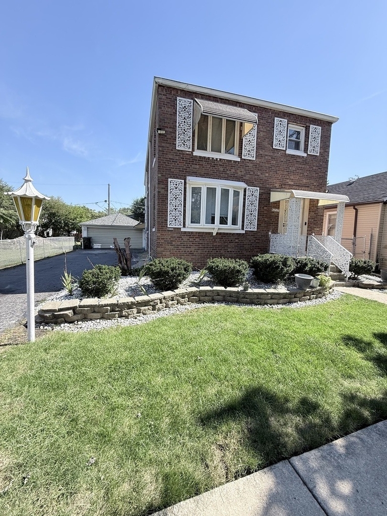 13727 S Homan Avenue - Photo 1
