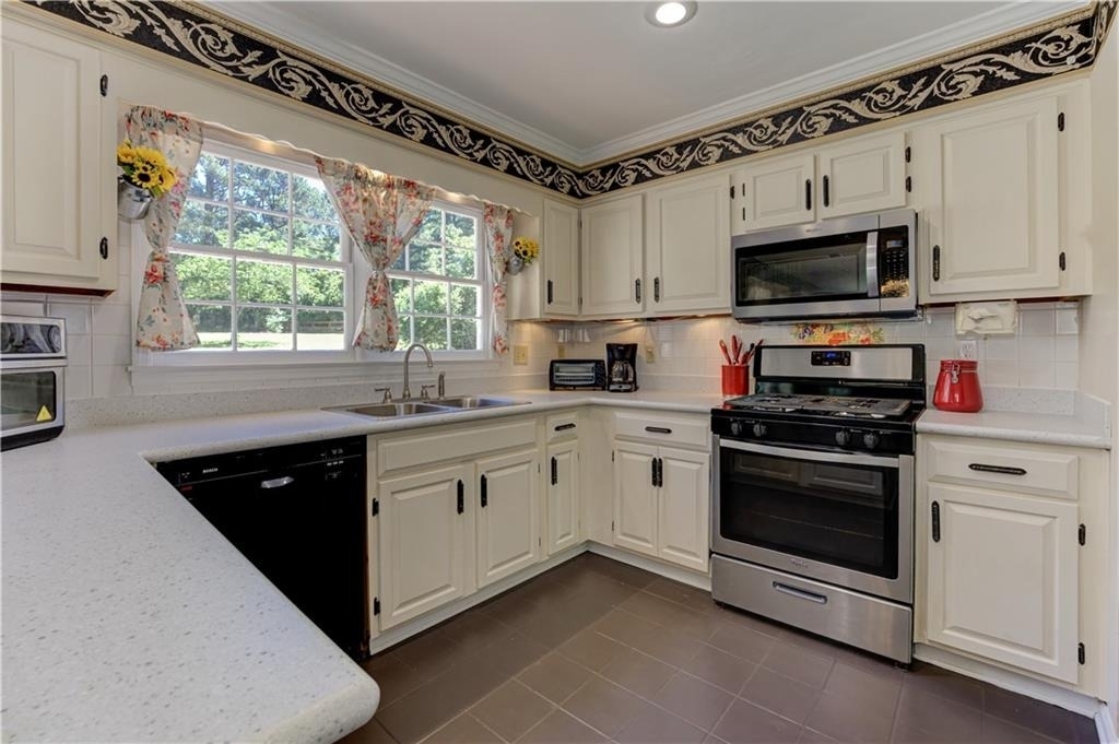 6310 Black Oak Drive - Photo 17