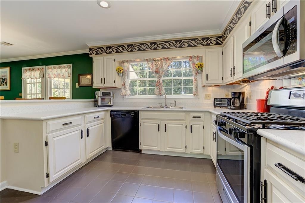 6310 Black Oak Drive - Photo 13