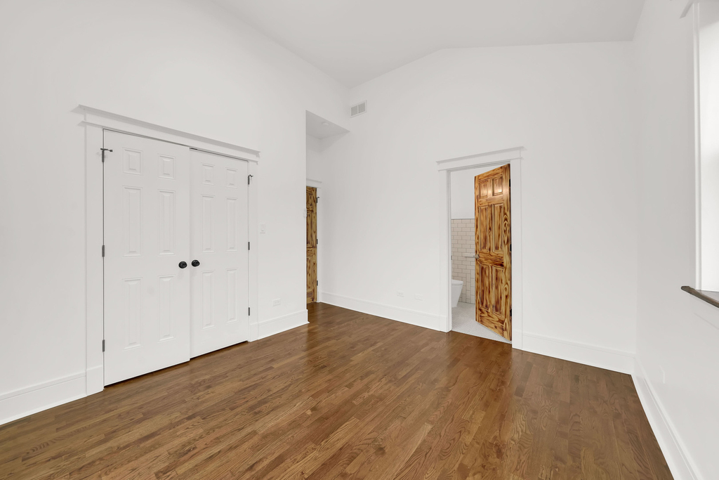 1453 W Garfield Boulevard - Photo 10