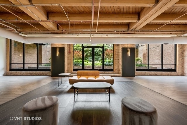 1040 W Adams Street - Photo 14