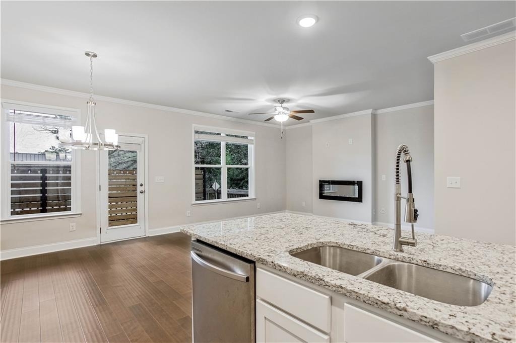 2423 Chene Drive - Photo 5