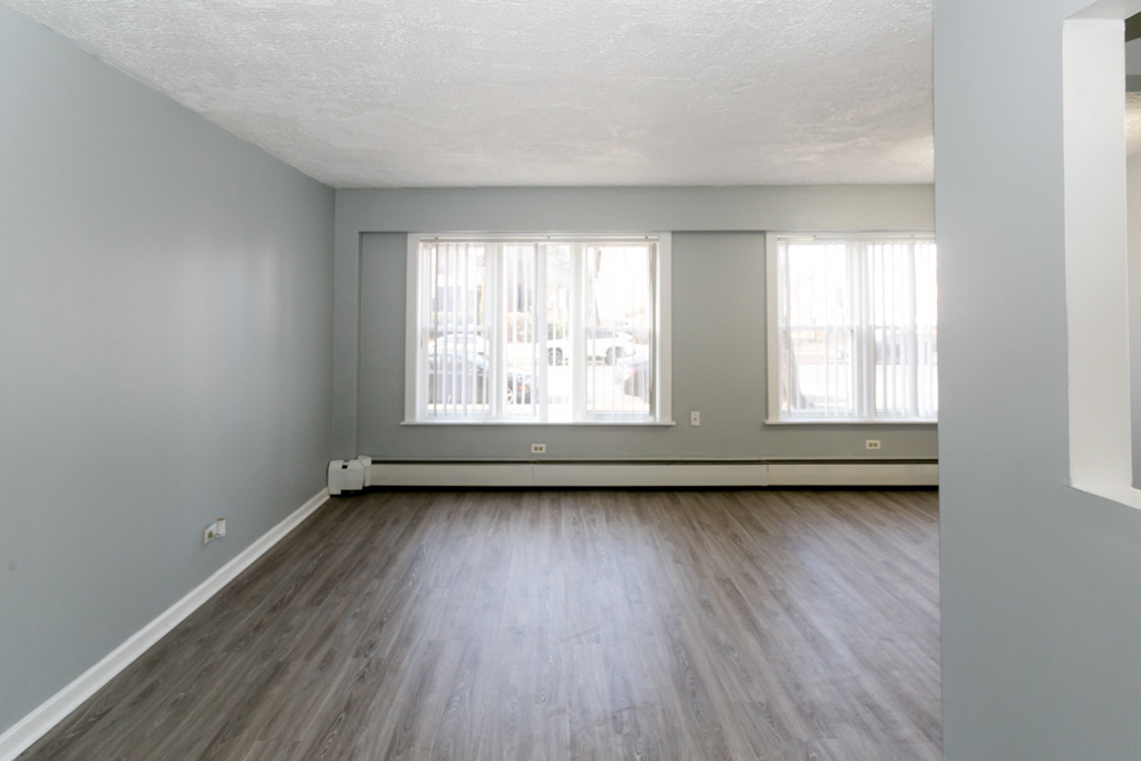 7333 N Ridge Boulevard - Photo 11