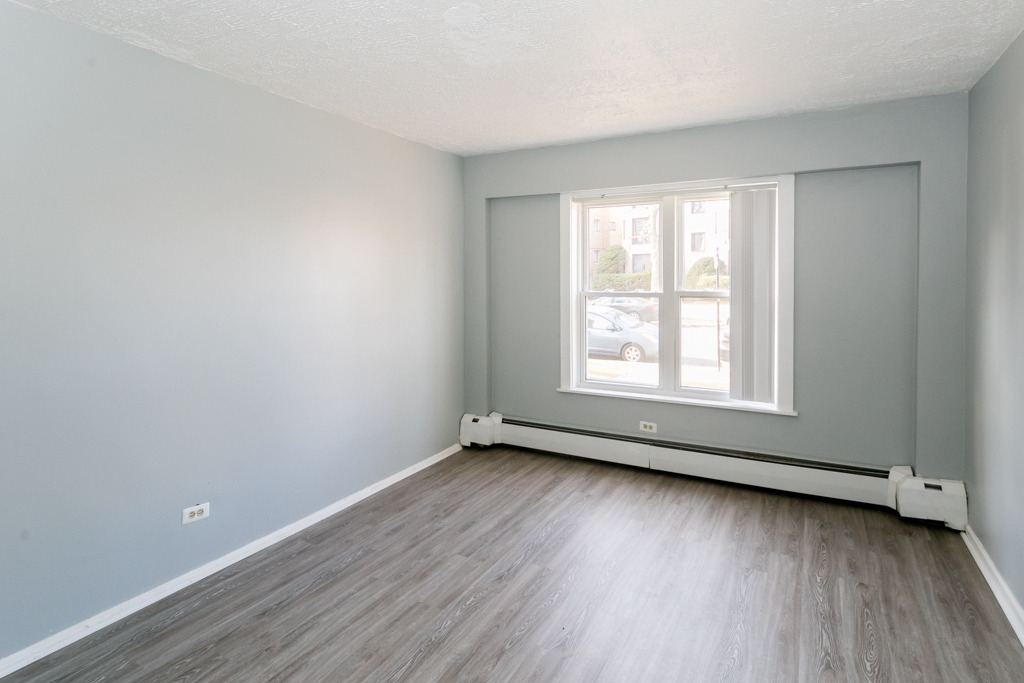 7333 N Ridge Boulevard - Photo 15