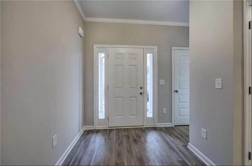 305 Melody Lane Ne - Photo 1